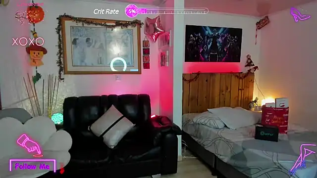 Snapshot of LauGrayJ chatting on January 25, 6:12 am LauGrayJ online show from January 25, 6:12 am