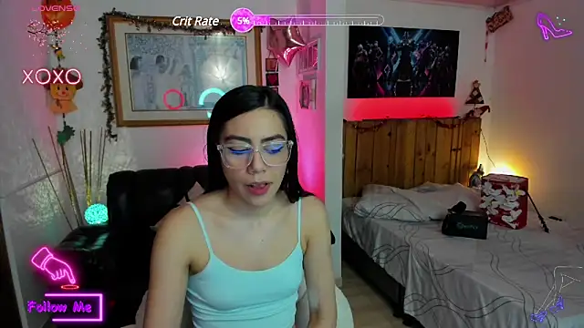 Snapshot of LauGrayJ chatting on February 16, 12:30 am LauGrayJ online show from February 16, 12:30 am