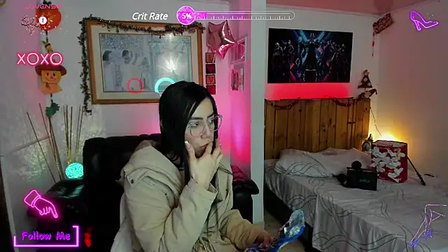 Snapshot of LauGrayJ chatting on February 16, 3:37 am LauGrayJ online show from February 16, 3:37 am