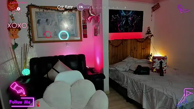 Snapshot of LauGrayJ chatting on February 20, 3:56 am LauGrayJ online show from February 20, 3:56 am