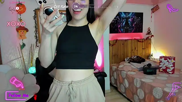 Snapshot of LauGrayJ chatting on February 25, 8:25 am LauGrayJ online show from February 25, 8:25 am