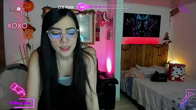 Snapshot of LauGrayJ chatting on March 5, 6:54 am LauGrayJ online show from March 5, 6:54 am
