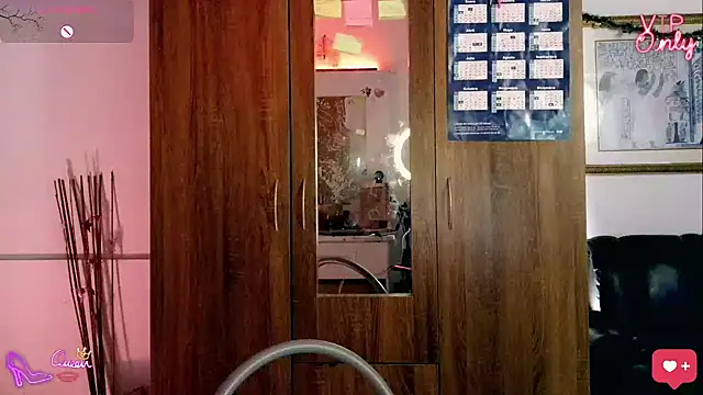 LauGrayJ online show from February 8, 2:48 am