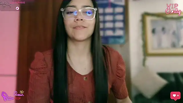 LauGrayJ online show from March 23, 3:54 am