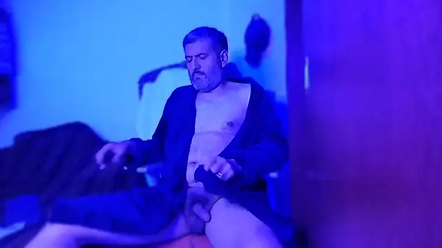 BushBator online show from November 18, 6:18 am