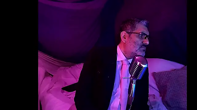 BushBator online show from March 14, 7:03 am