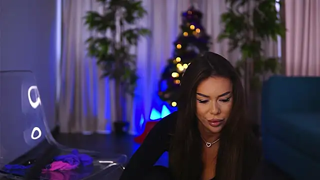MissKiarra online show from December 29, 7:39 am