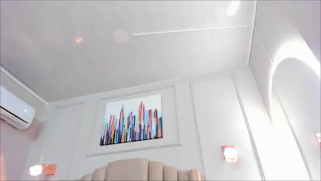 Snapshot of bigboobsnaughty1 chatting on February 22, 10:14 am bigboobsnaughty1 online show from February 22, 10:14 am