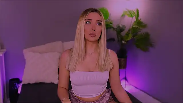 Jessielle online show from November 26, 3:40 am