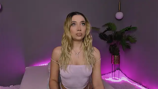 Jessielle online show from March 26, 2:06 am