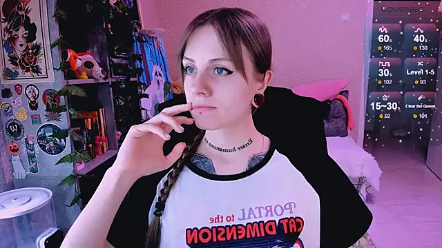 Snapshot of NaniMoore chatting on January 25, 11:00 pm NaniMoore online show from January 25, 11:00 pm