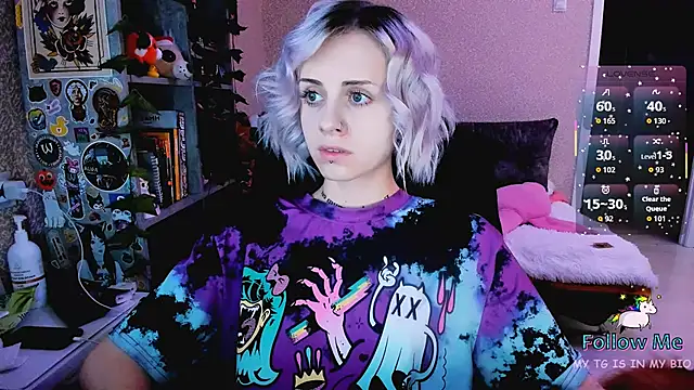 Snapshot of NaniMoore chatting on December 3, 7:56 pm NaniMoore online show from December 3, 7:56 pm