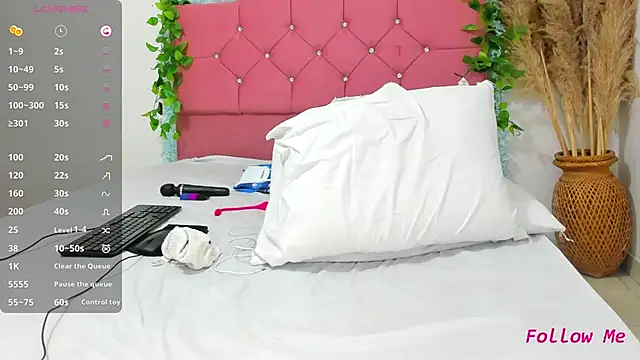 Snapshot of arisha_hot chatting on October 26, 11:38 am arisha hot online show from October 26, 11:38 am