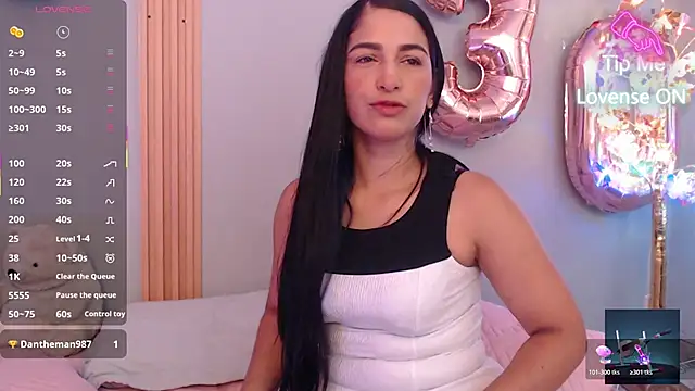 Thayssa ross online show from April 30, 2:56 pm