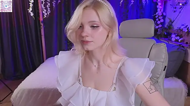 Snapshot of Moonlight_Mia chatting on June 26, 7:07 pm Moonlight Mia online show from June 26, 7:07 pm