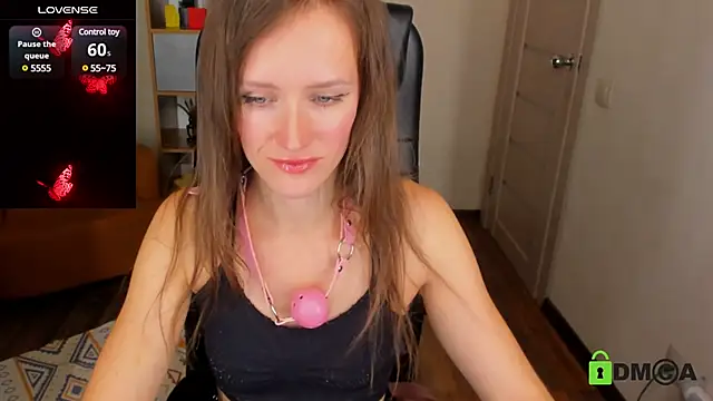 Snapshot of FrancescaCollins chatting on December 13, 1:55 pm FrancescaCollins online show from December 13, 1:55 pm