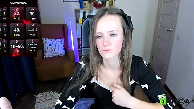 Snapshot of FrancescaCollins chatting on December 24, 12:33 pm FrancescaCollins online show from December 24, 12:33 pm