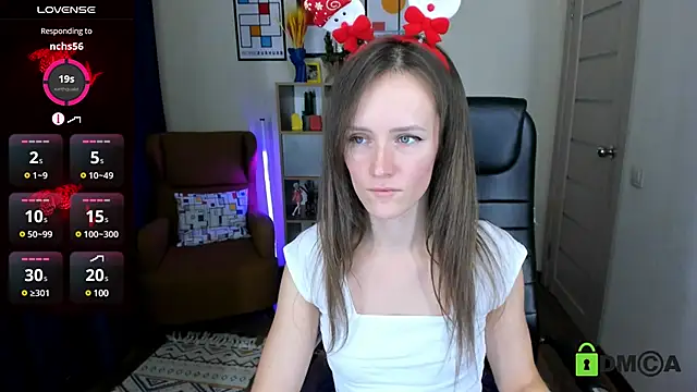 Snapshot of FrancescaCollins chatting on December 31, 7:31 am FrancescaCollins online show from December 31, 7:31 am