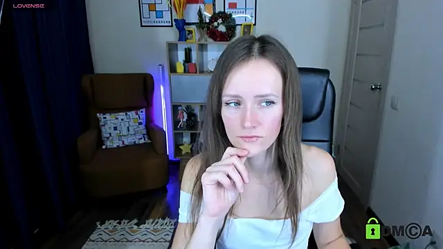 Snapshot of FrancescaCollins chatting on January 3, 8:32 am FrancescaCollins online show from January 3, 8:32 am