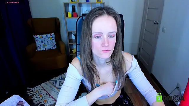 Snapshot of FrancescaCollins chatting on March 5, 10:44 am FrancescaCollins online show from March 5, 10:44 am