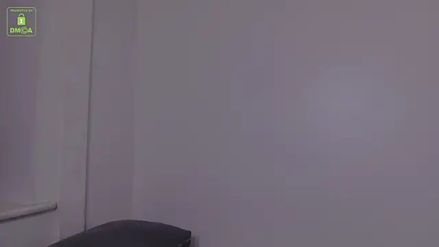 Snapshot of MarkGWalker chatting on December 4, 3:32 pm MarkGWalker online show from December 4, 3:32 pm