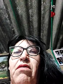 clarita 01 online show from October 2, 10:44 am