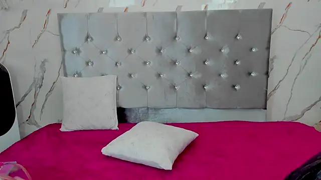 nymphomanya online show from July 5, 7:10 pm