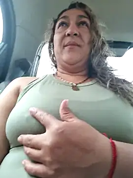 Snapshot of kitty_84 chatting on March 2, 6:51 pm kitty 84 online show from March 2, 6:51 pm