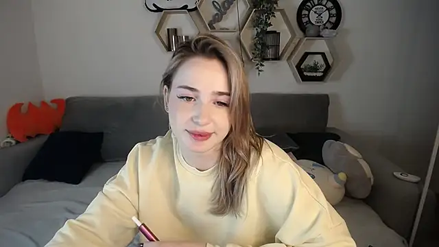 SabrinViolet online show from December 15, 12:06 pm