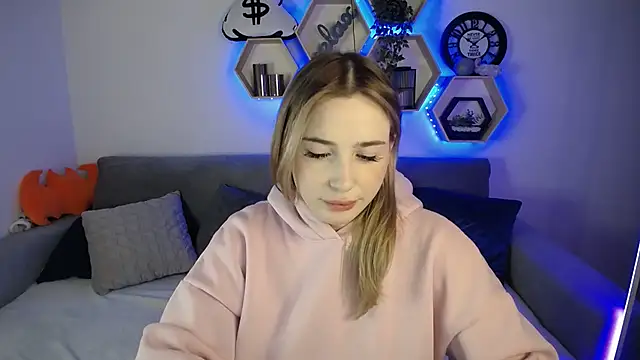 SabrinViolet online show from December 18, 12:18 pm