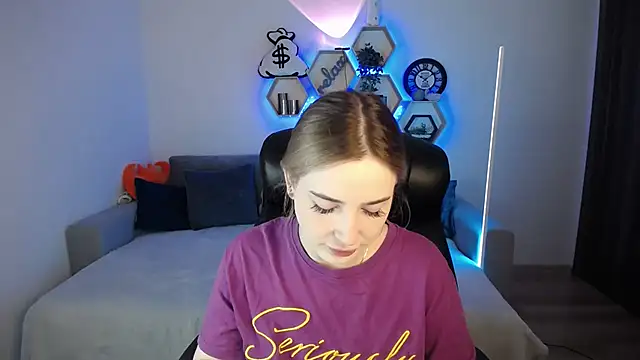 SabrinViolet online show from December 22, 9:11 am