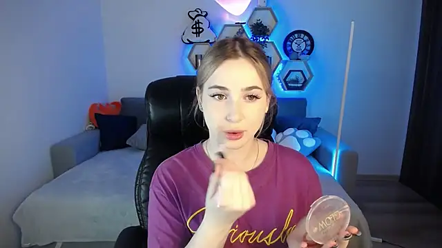 SabrinViolet online show from December 24, 9:06 am