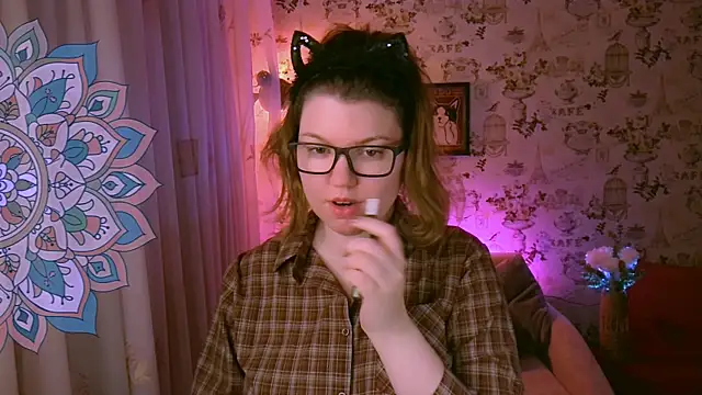 VioletteWay online show from April 5, 3:53 pm