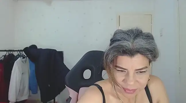 vikyadams online show from March 10, 4:14 pm