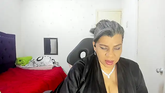 vikyadams online show from October 6, 1:58 am