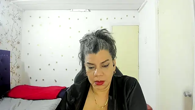 Snapshot of vikyadams chatting on April 20, 12:41 pm vikyadams online show from April 20, 12:41 pm
