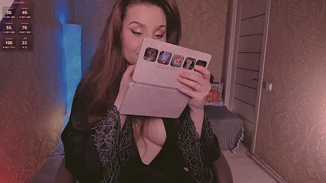 Eesmaaarrr online show from October 22, 11:37 pm