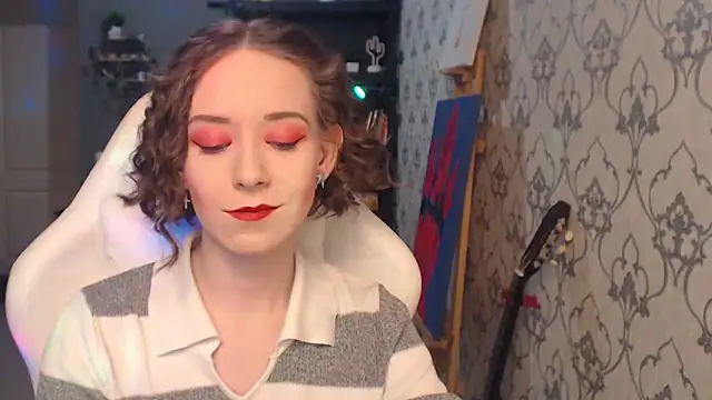 FascinatingEyess online show from March 21, 8:01 pm