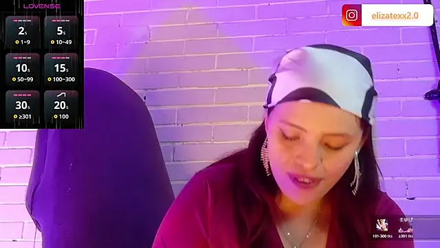 elizatexx online show from May 16, 7:56 pm