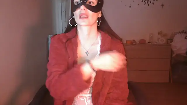 Snapshot of ladymask_2023 chatting on January 3, 11:03 am ladymask 2023 online show from January 3, 11:03 am