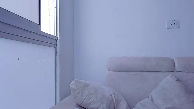 laurent nova online show from February 20, 8:58 pm