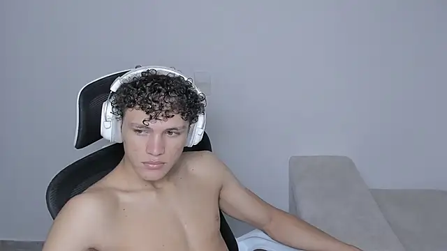 laurent nova online show from September 15, 7:14 pm