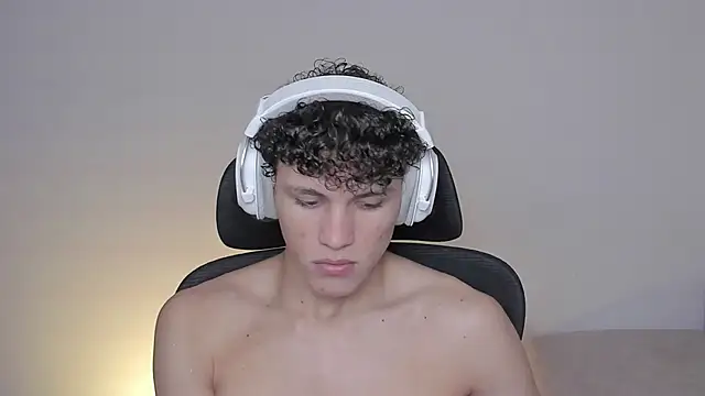 laurent nova online show from October 7, 6:32 am