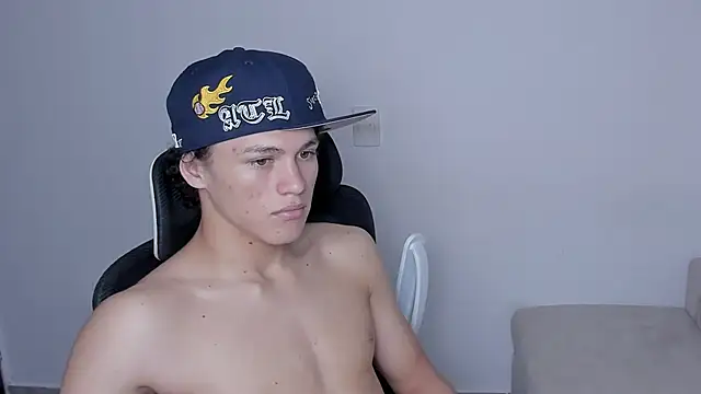 laurent nova online show from November 28, 6:21 pm