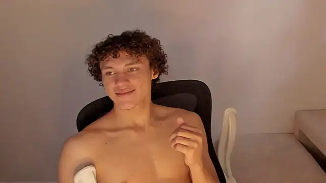 laurent nova online show from December 16, 9:09 pm