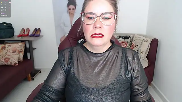 zehra sanem online show from January 7, 7:27 pm