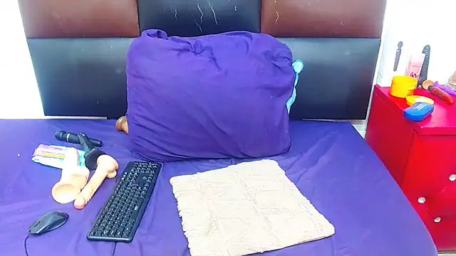 Brookylynbrownxx online show from February 3, 12:03 pm