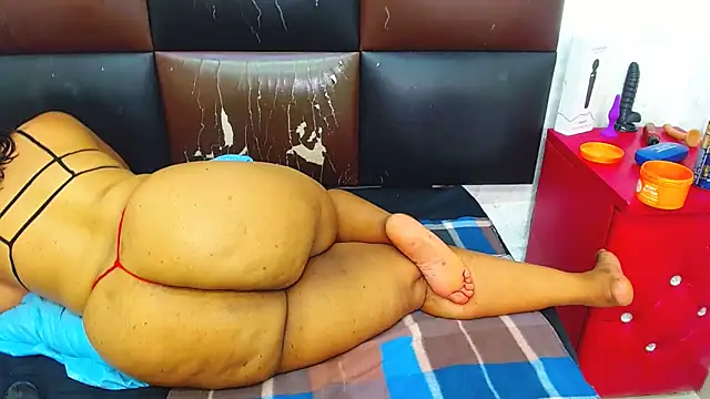 Brookylynbrownxx online show from February 12, 1:37 pm