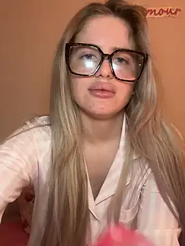 Holly-Glamour online show from February 6, 4:28 am