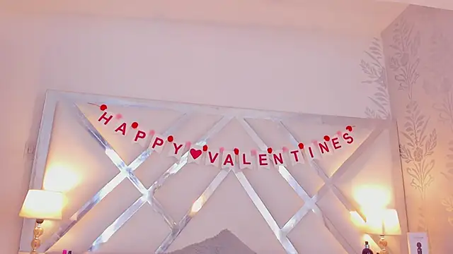 belacampbell online show from February 12, 10:59 pm